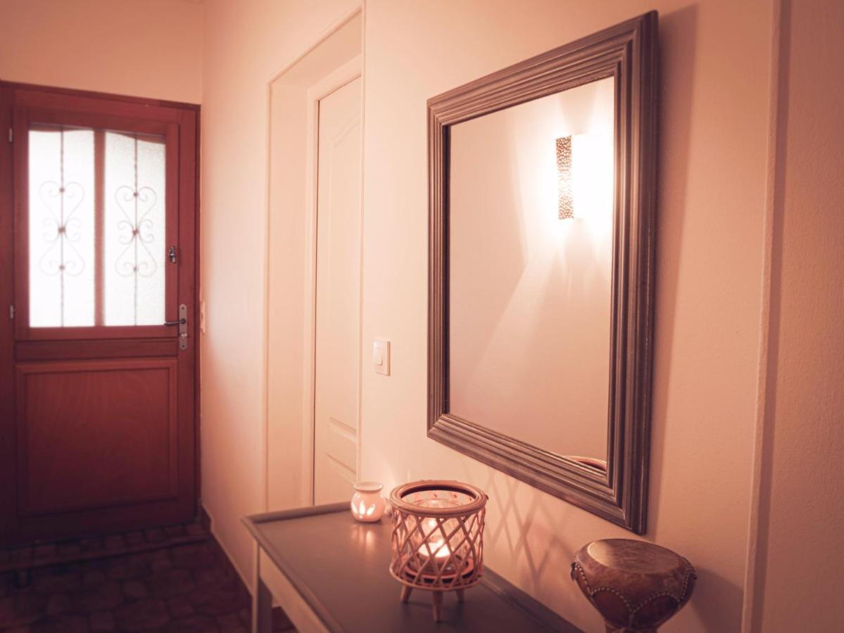 Mas De La Croix - Chambres D'Hotes Sernhac ภายนอก รูปภาพ